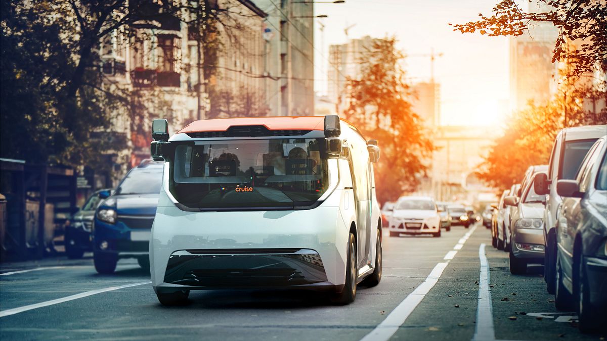 US road safety standards finally make way for autonomous cars
