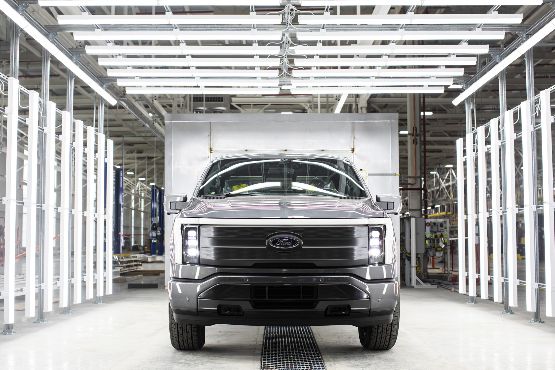 Ford F-150 Lightning EV production boosted to 150,000 annually, orders start this weekFord F-150 Lightning EV production boosted to 150,000 annually, orders start this week