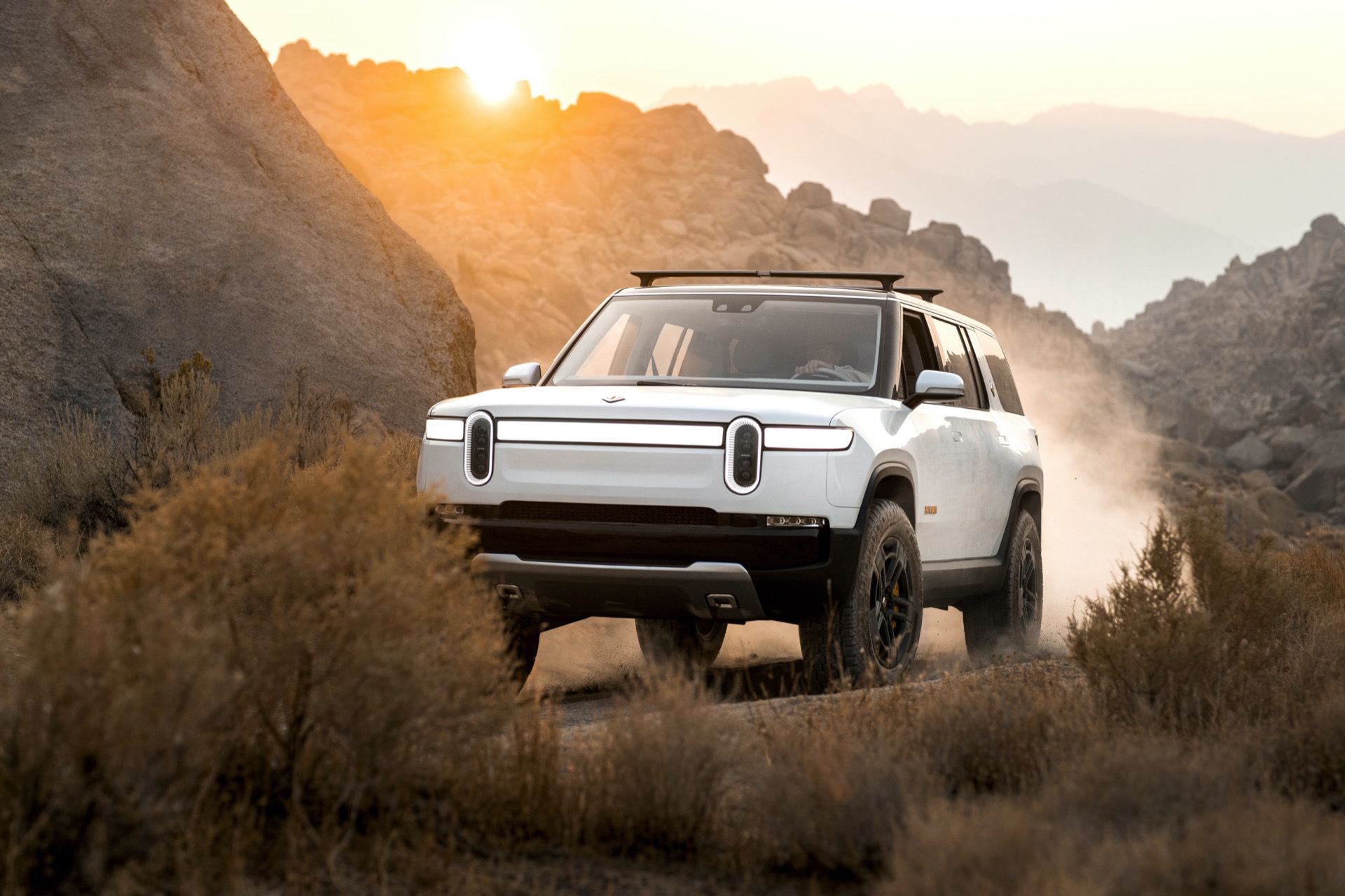 Rivian R1S individual order timing updated, but still on track for January delivery startRivian R1S individual order timing updated, but still on track for January delivery start