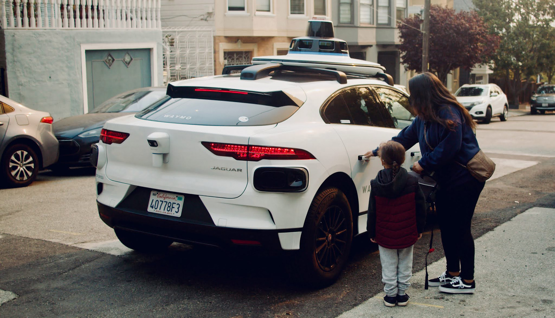 Waymo's self-driving Jaguar I-Pace electric cars are ready for passengersWaymo's self-driving Jaguar I-Pace electric cars are ready for passengers