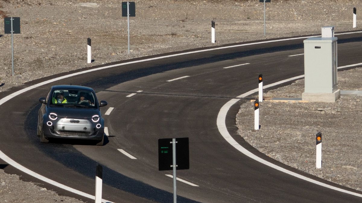 Could this pilot scheme bring wireless charging roads for EVs closer?
