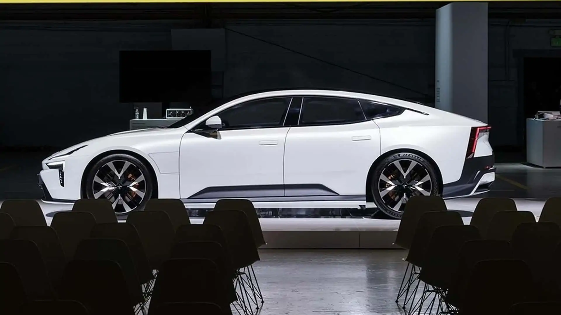 Polestar 5 (2025): Taycan competitor completely without camouflage