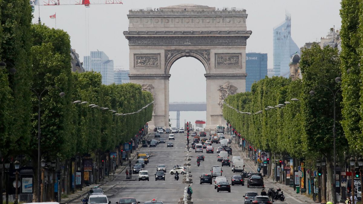 France cracks down on heavy and polluting vehicles with higher taxes