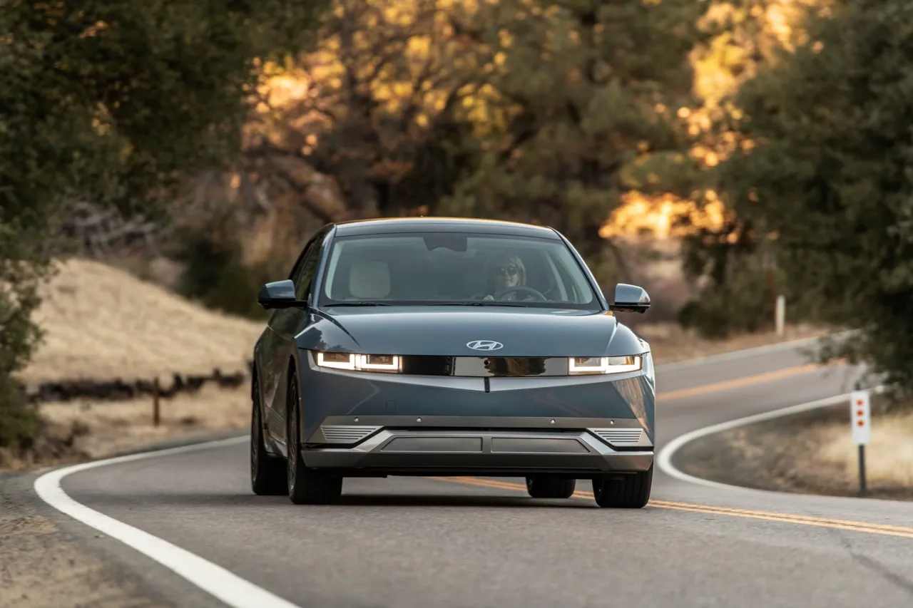 Analysts: EVs will keep gaining US market share in 2024